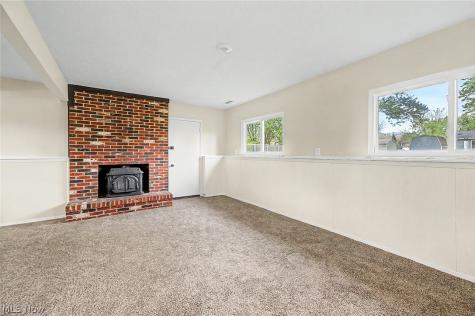 913 Sherwood Drive Macedonia OH 44056