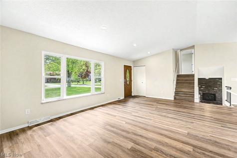 913 Sherwood Drive Macedonia OH 44056