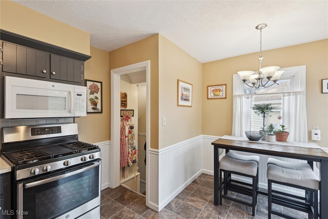 2661 Graham Avenue Akron OH 44312