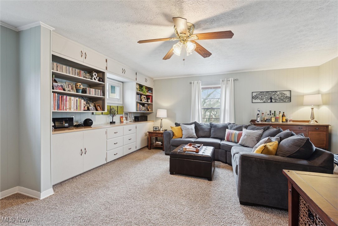 2661 Graham Avenue Akron OH 44312