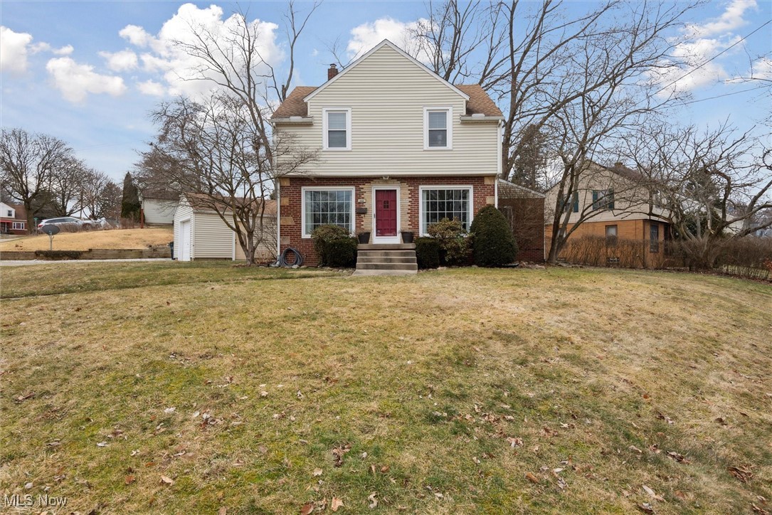 2661 Graham Avenue Akron OH 44312