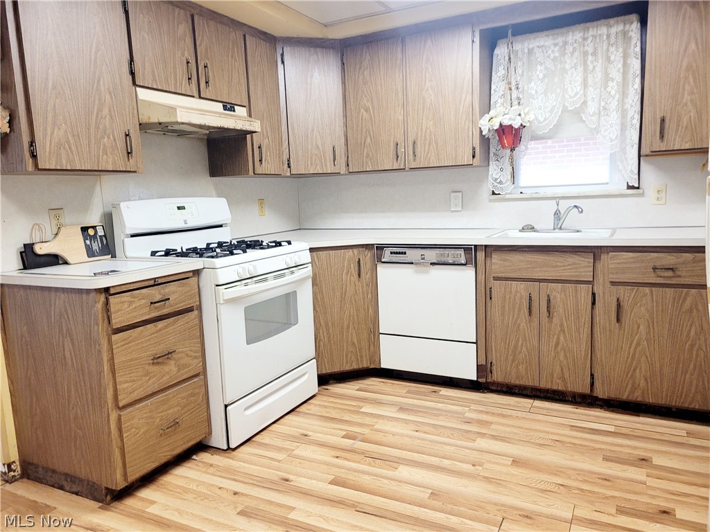 4388 Adrian South Euclid OH 44121