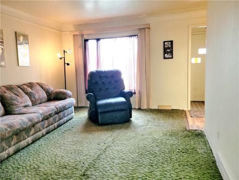 4388 Adrian South Euclid OH 44121