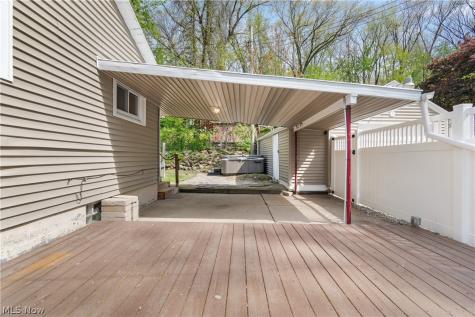3771 S Turkeyfoot Road New Franklin OH 44319