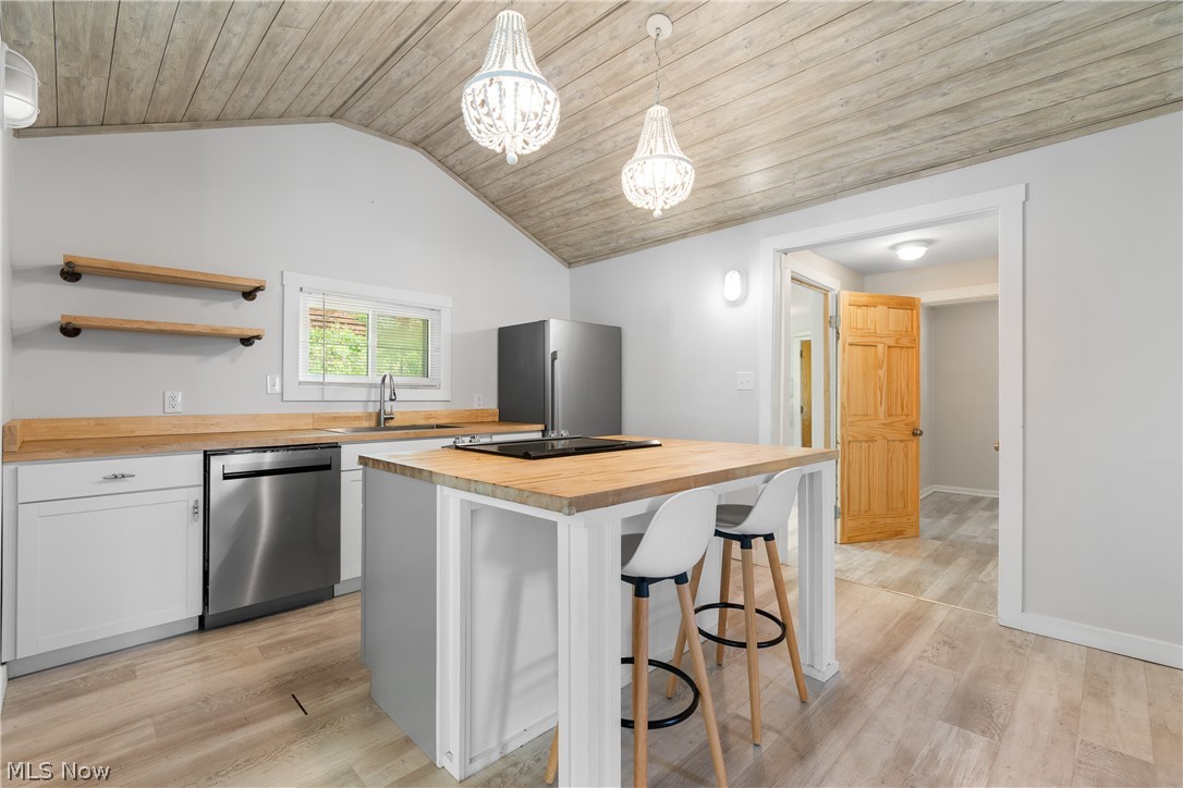 3771 S Turkeyfoot Road New Franklin OH 44319