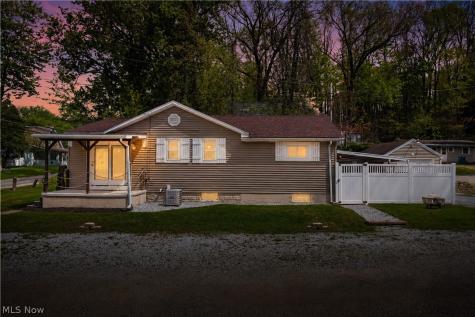 3771 S Turkeyfoot Road New Franklin OH 44319