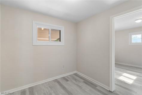 3771 S Turkeyfoot Road New Franklin OH 44319