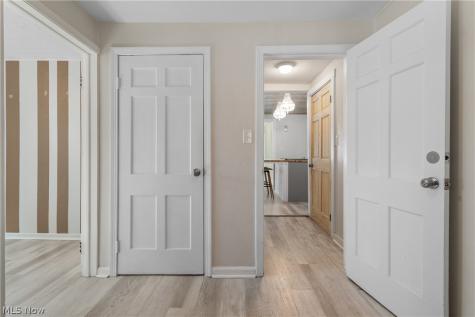 3771 S Turkeyfoot Road New Franklin OH 44319