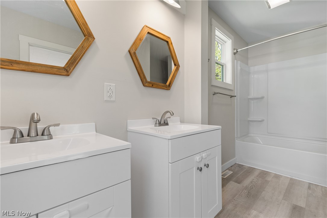 3771 S Turkeyfoot Road New Franklin OH 44319