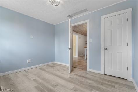 3771 S Turkeyfoot Road New Franklin OH 44319
