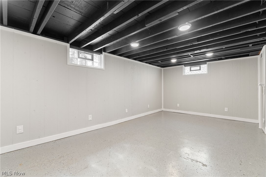 3771 S Turkeyfoot Road New Franklin OH 44319