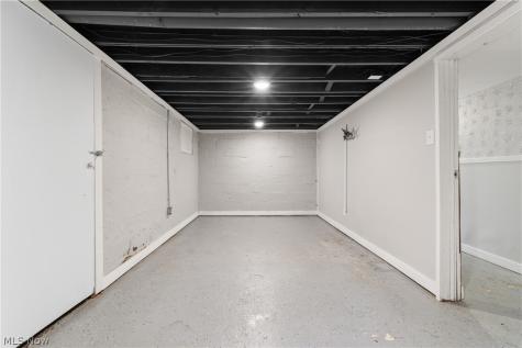 3771 S Turkeyfoot Road New Franklin OH 44319