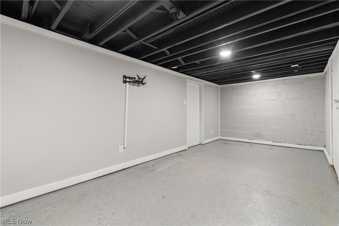 3771 S Turkeyfoot Road New Franklin OH 44319