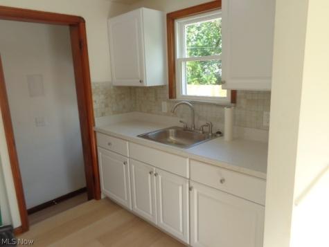 4306 Newberry Drive Brooklyn OH 44144
