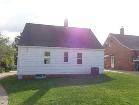4306 Newberry Drive Brooklyn OH 44144