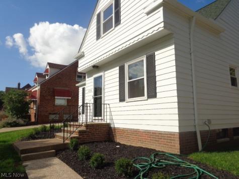 4306 Newberry Drive Brooklyn OH 44144