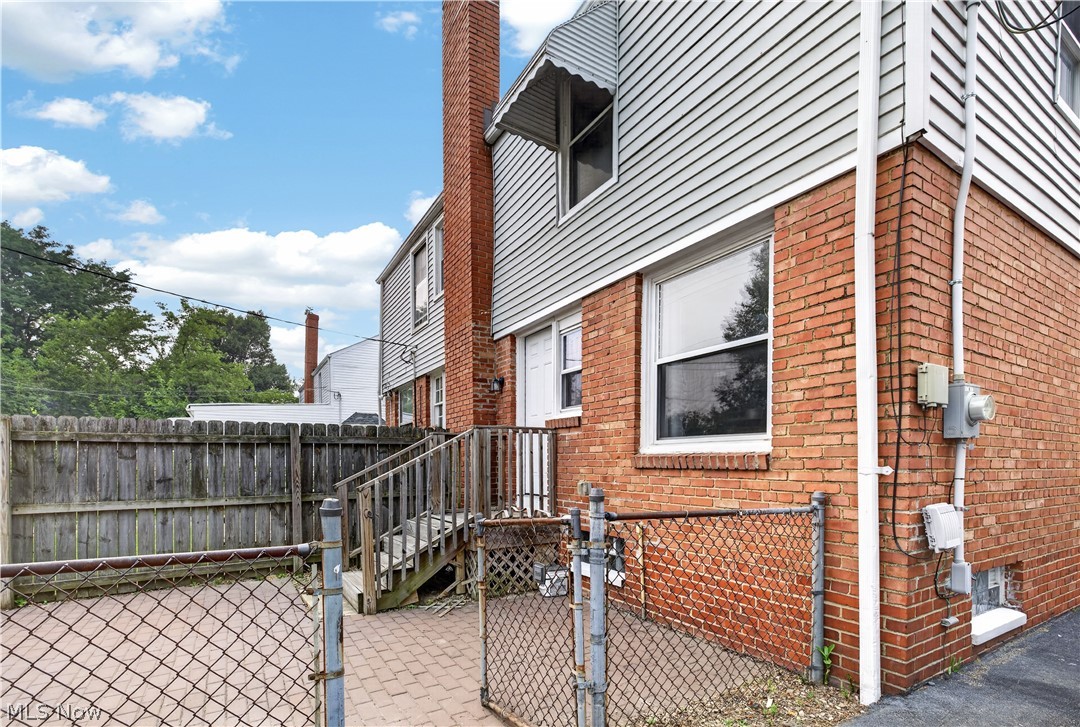 14227 Tuckahoe Avenue Cleveland OH 44111