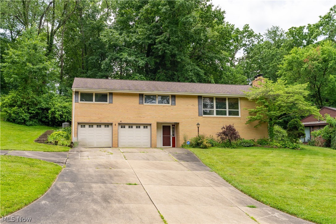 8944 Colton Street NW Massillon OH 44646