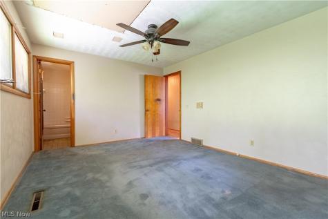 8944 Colton Street NW Massillon OH 44646