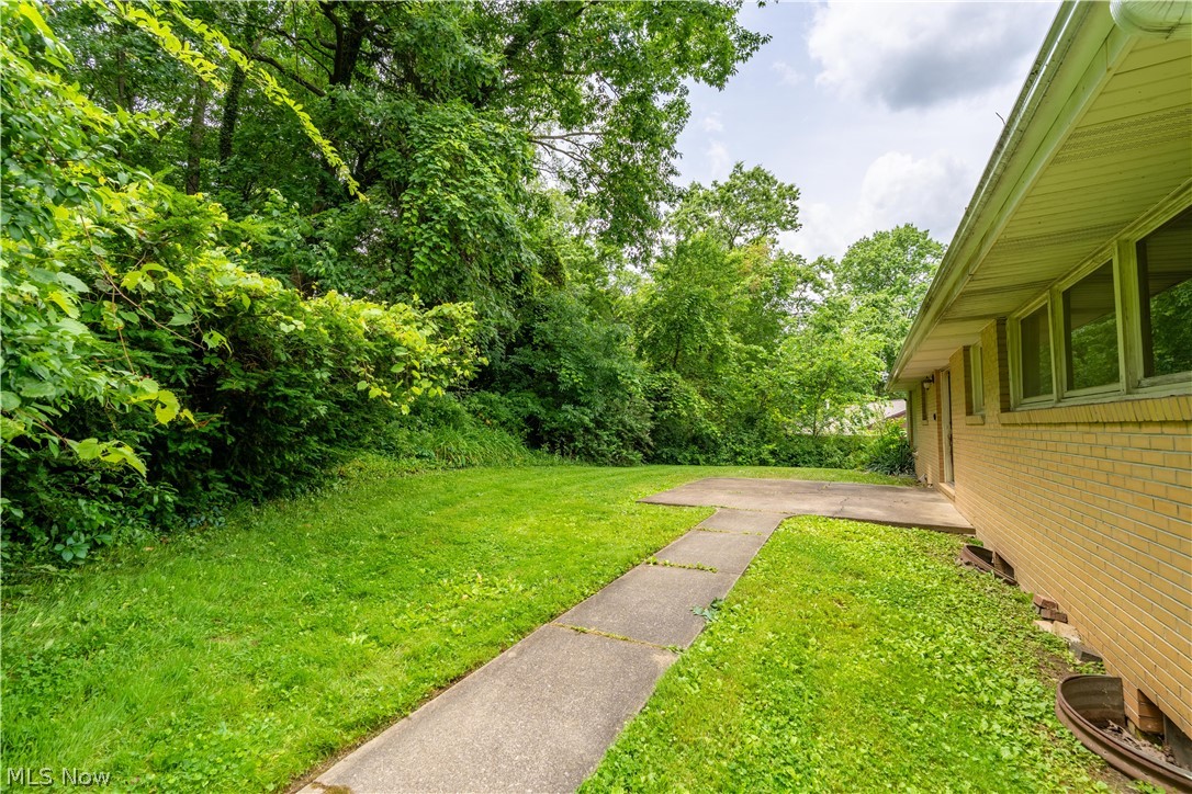 8944 Colton Street NW Massillon OH 44646