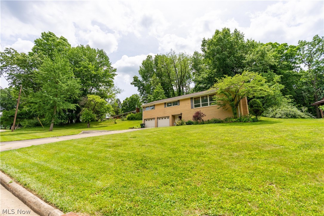 8944 Colton Street NW Massillon OH 44646