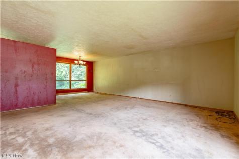 8944 Colton Street NW Massillon OH 44646