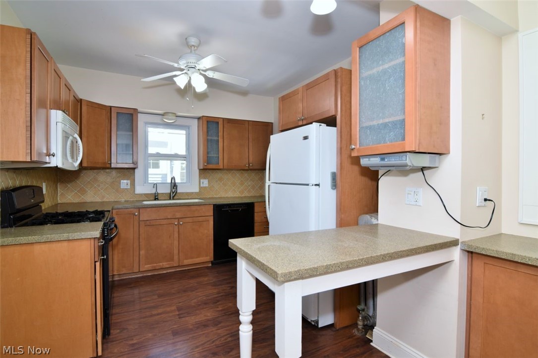 2661 Shaker Road Cleveland Heights OH 44118