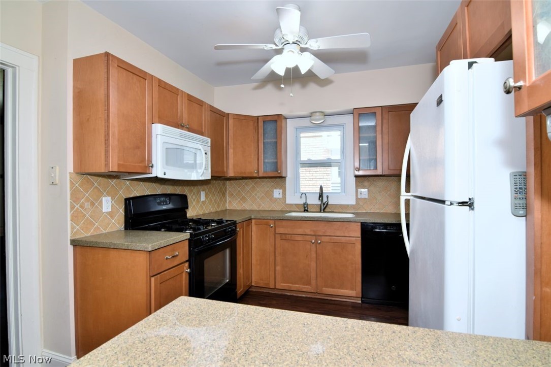 2661 Shaker Road Cleveland Heights OH 44118
