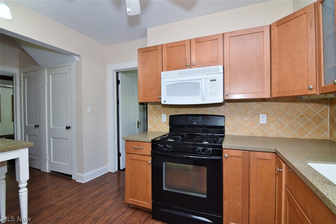 2661 Shaker Road Cleveland Heights OH 44118