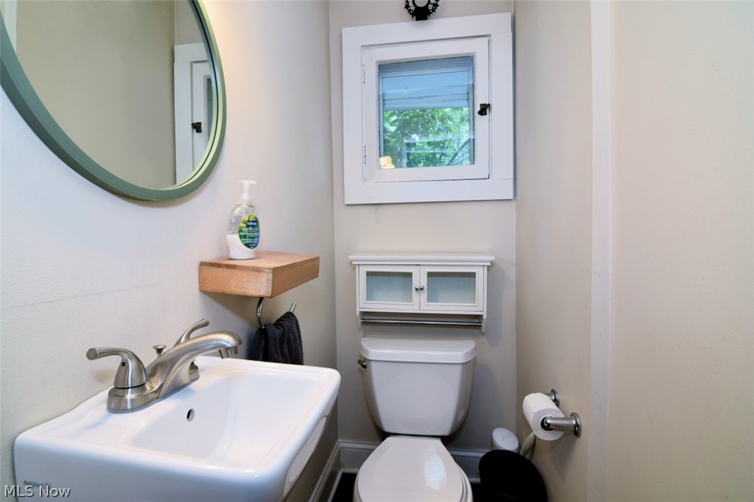2661 Shaker Road Cleveland Heights OH 44118