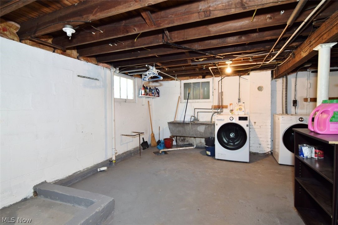 2661 Shaker Road Cleveland Heights OH 44118