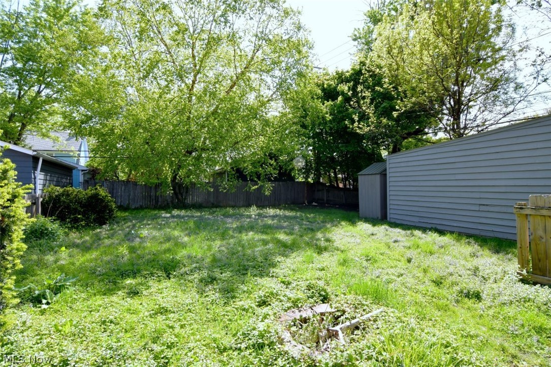 2661 Shaker Road Cleveland Heights OH 44118