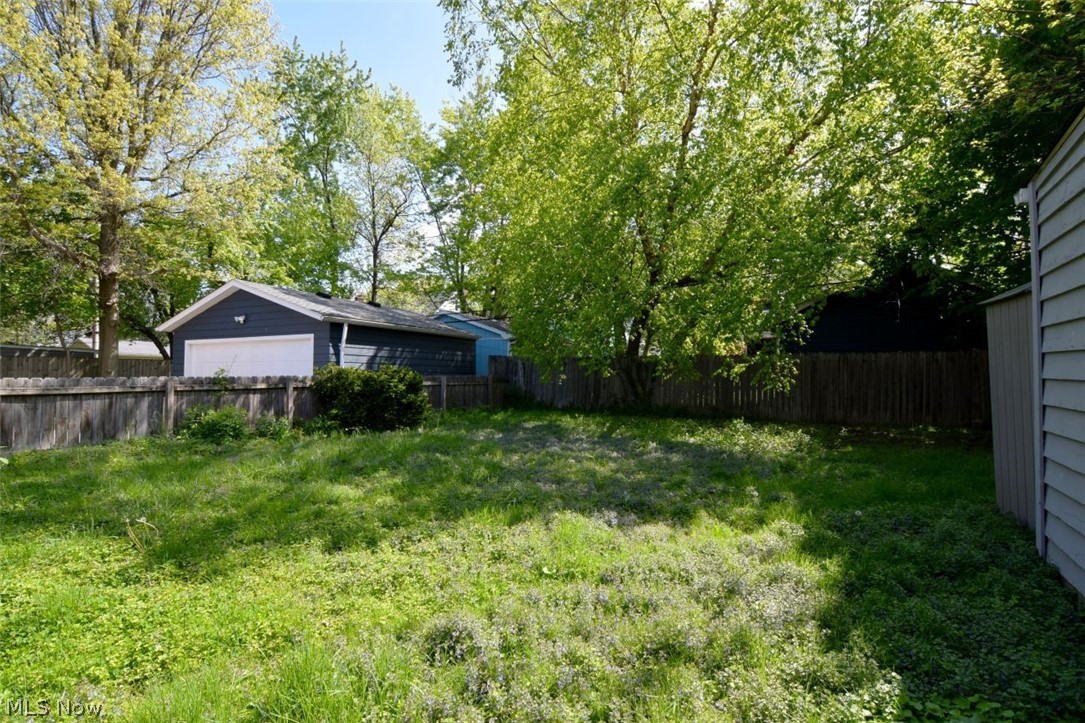 2661 Shaker Road Cleveland Heights OH 44118