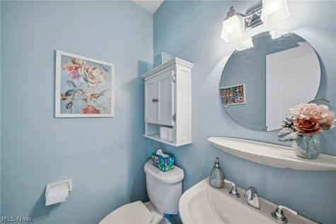 27631 Edgepark Boulevard North Olmsted OH 44070