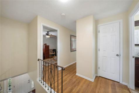 27631 Edgepark Boulevard North Olmsted OH 44070