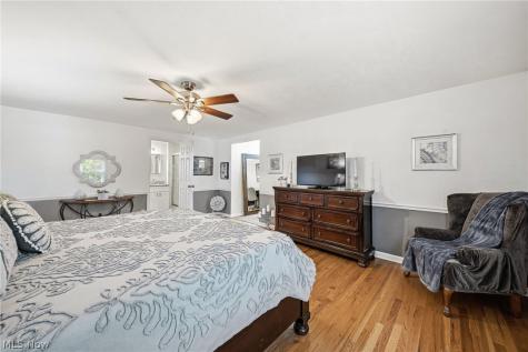 27631 Edgepark Boulevard North Olmsted OH 44070
