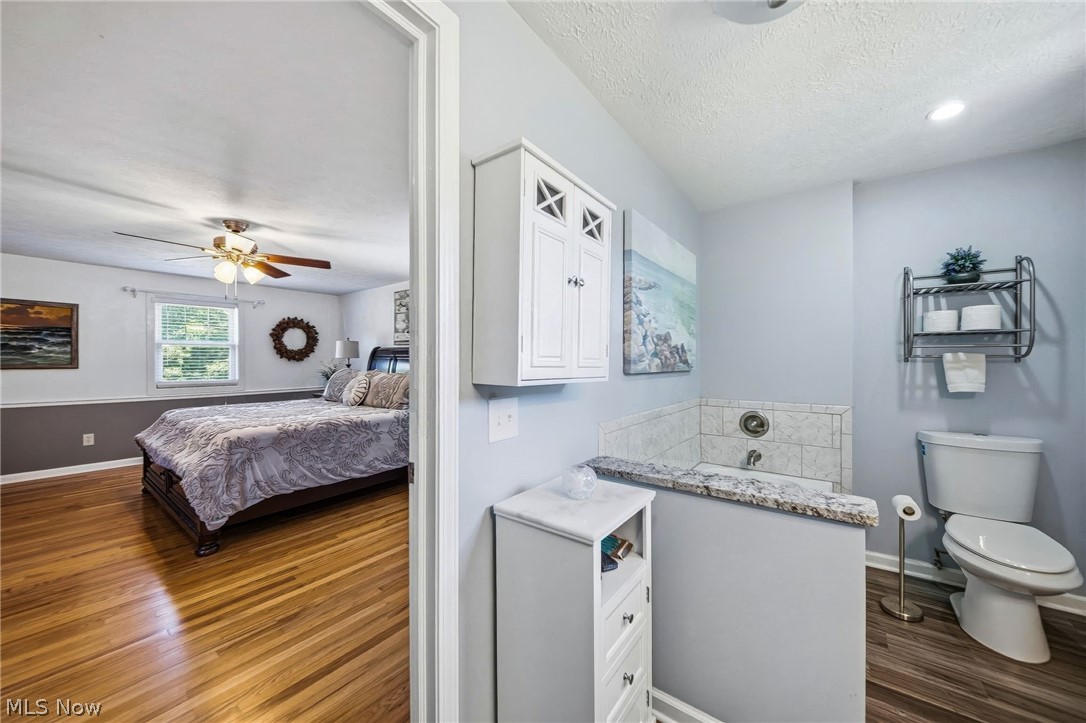 27631 Edgepark Boulevard North Olmsted OH 44070