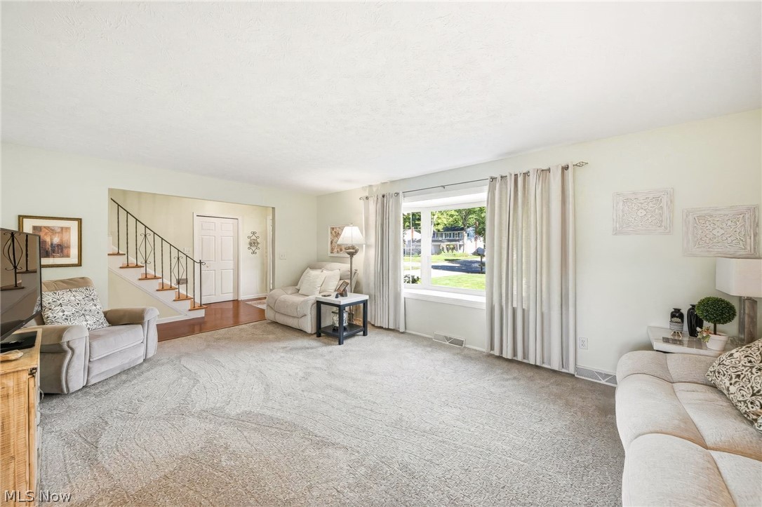 27631 Edgepark Boulevard North Olmsted OH 44070