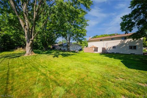 27631 Edgepark Boulevard North Olmsted OH 44070