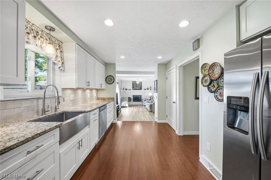 27631 Edgepark Boulevard North Olmsted OH 44070