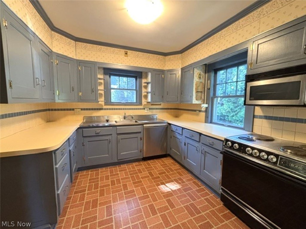 950 Merriman Road Akron OH 44303