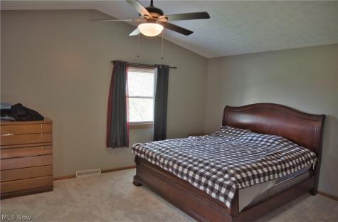2758 Parkplace Drive Uniontown OH 44685