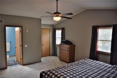 2758 Parkplace Drive Uniontown OH 44685