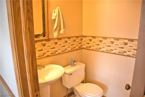 2758 Parkplace Drive Uniontown OH 44685