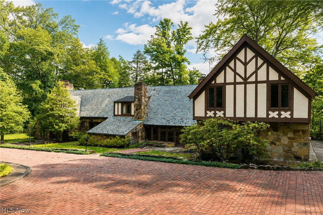 7905 Old Mill Road Gates Mills OH 44040