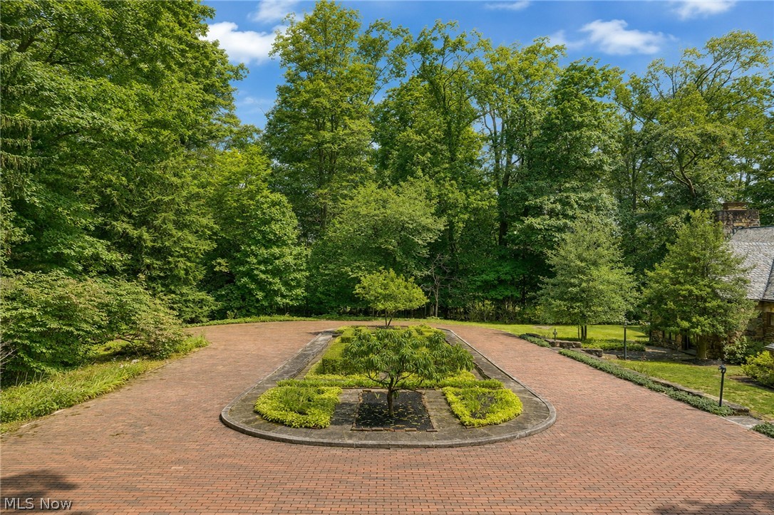 7905 Old Mill Road Gates Mills OH 44040