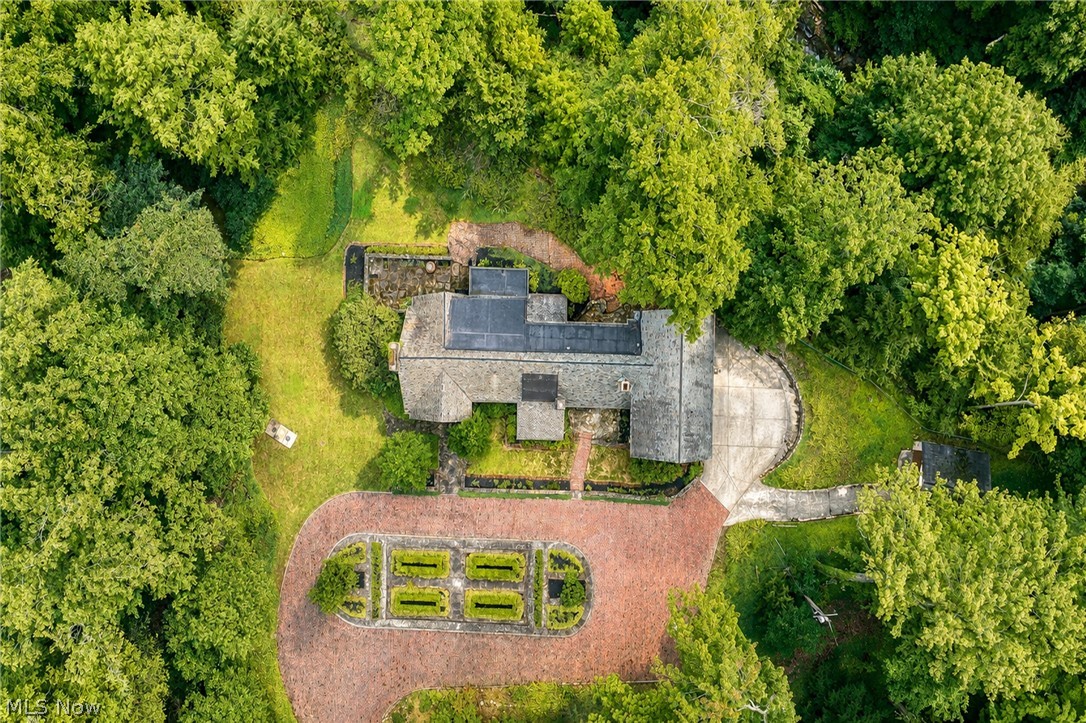 7905 Old Mill Road Gates Mills OH 44040
