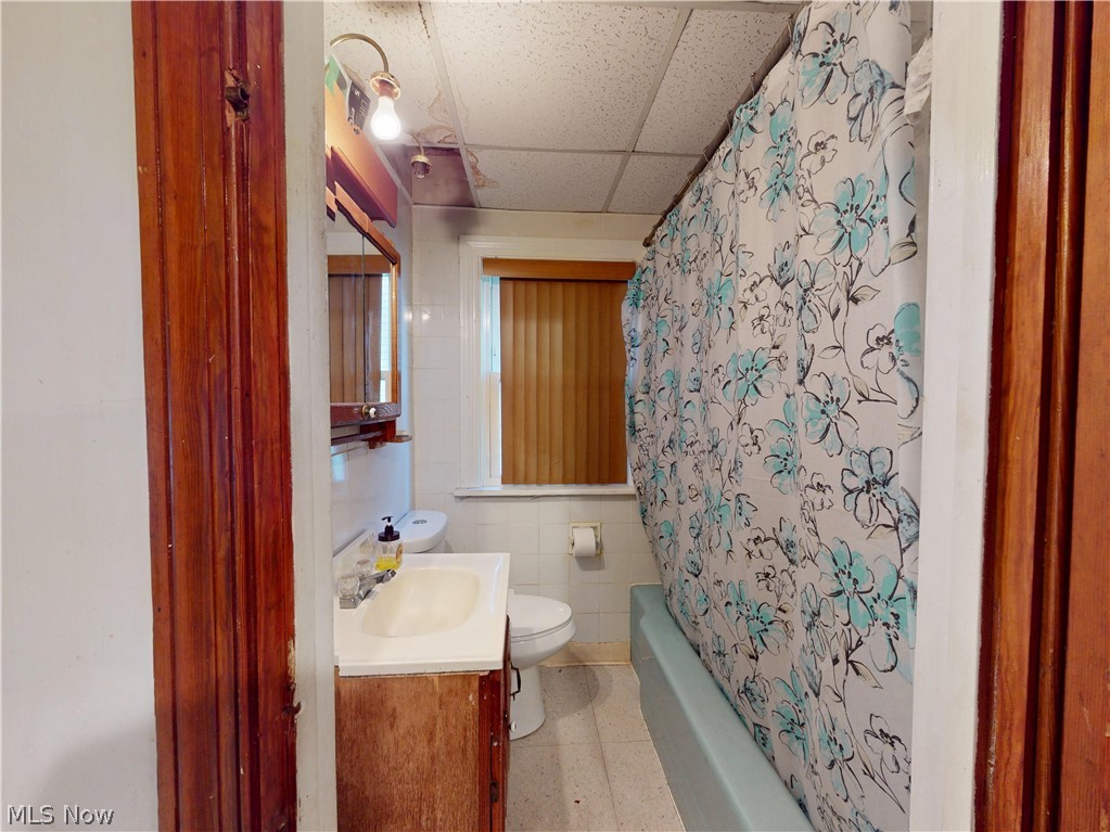 10321 Dove Avenue Cleveland OH 44105