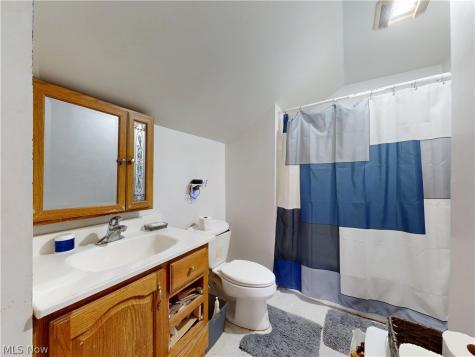 10321 Dove Avenue Cleveland OH 44105