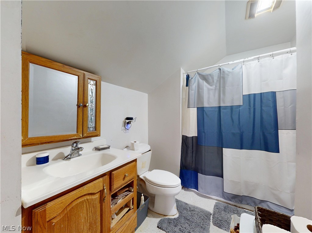 10321 Dove Avenue Cleveland OH 44105